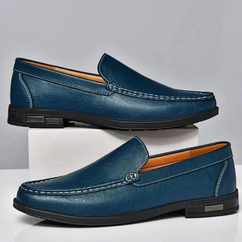 Elegantes mocasines de piel