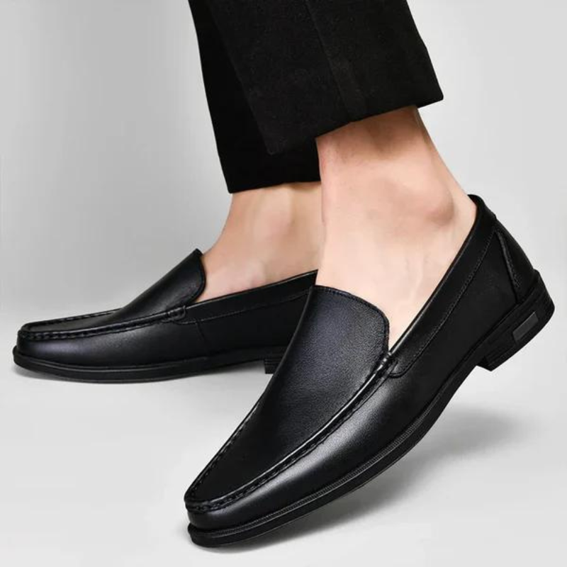 Elegantes mocasines de piel